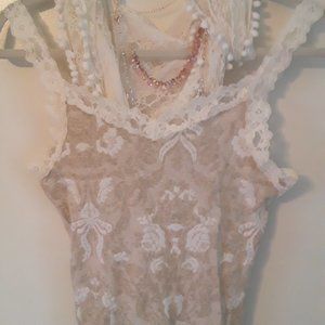 Beige & White Floral Camisole Sz M